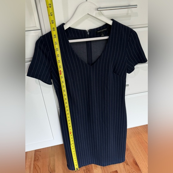 Banana Republic navy pin striped dress - Picture 4 of 5